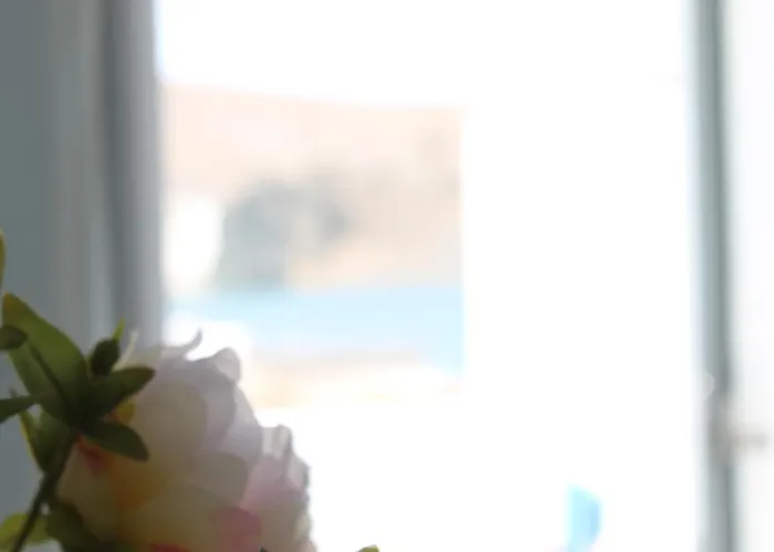 Ξενοδοχείο V-rooms In Milos Cyclades *