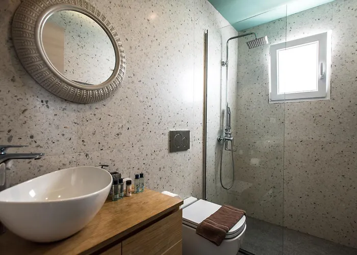 V-rooms In Milos Cyclades *